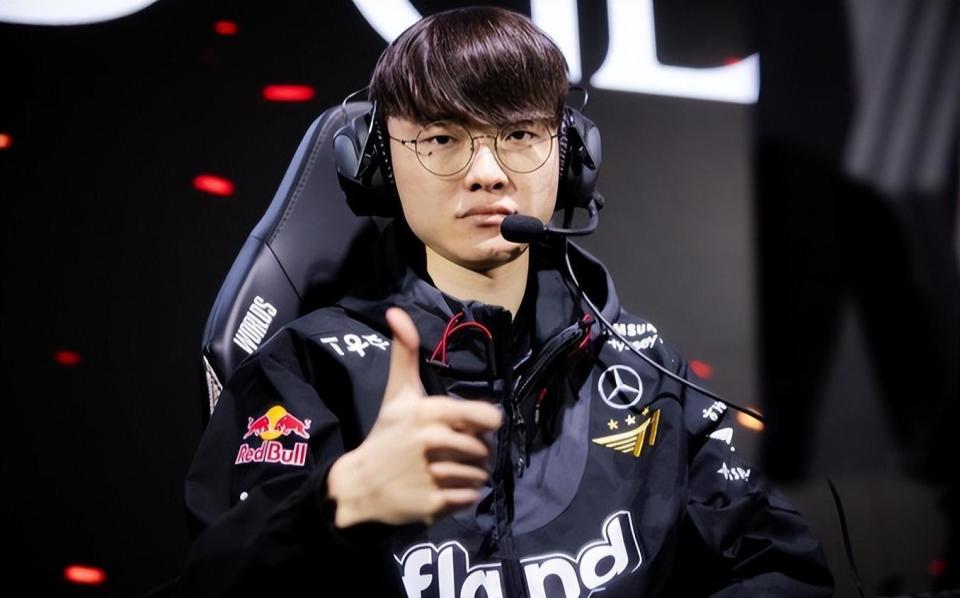 Vitality 晋级 lan 阶段的 BLAST Open Fall 2025
