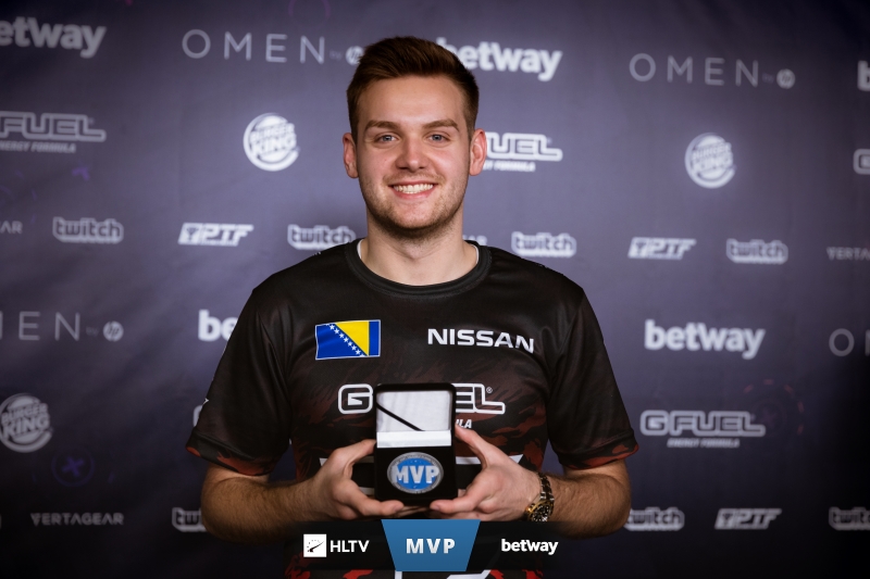 OMG官方：“黑暗势力”这个Slogan可能多平台受限 决定将其弃用