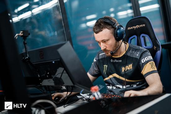 ON ：我希望我们五个人能捧起一个奖杯，给自己一个荣誉